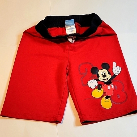 DISNEY Boys Shorts bundle Sz 6 & Sz 5 - Picture 5 of 8